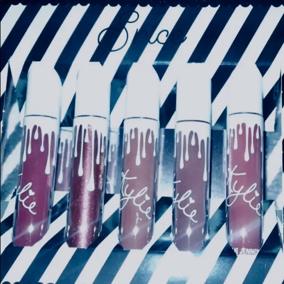 2017 Kylie Holiday lip set SPICE! NWT - Picture 2 of 2